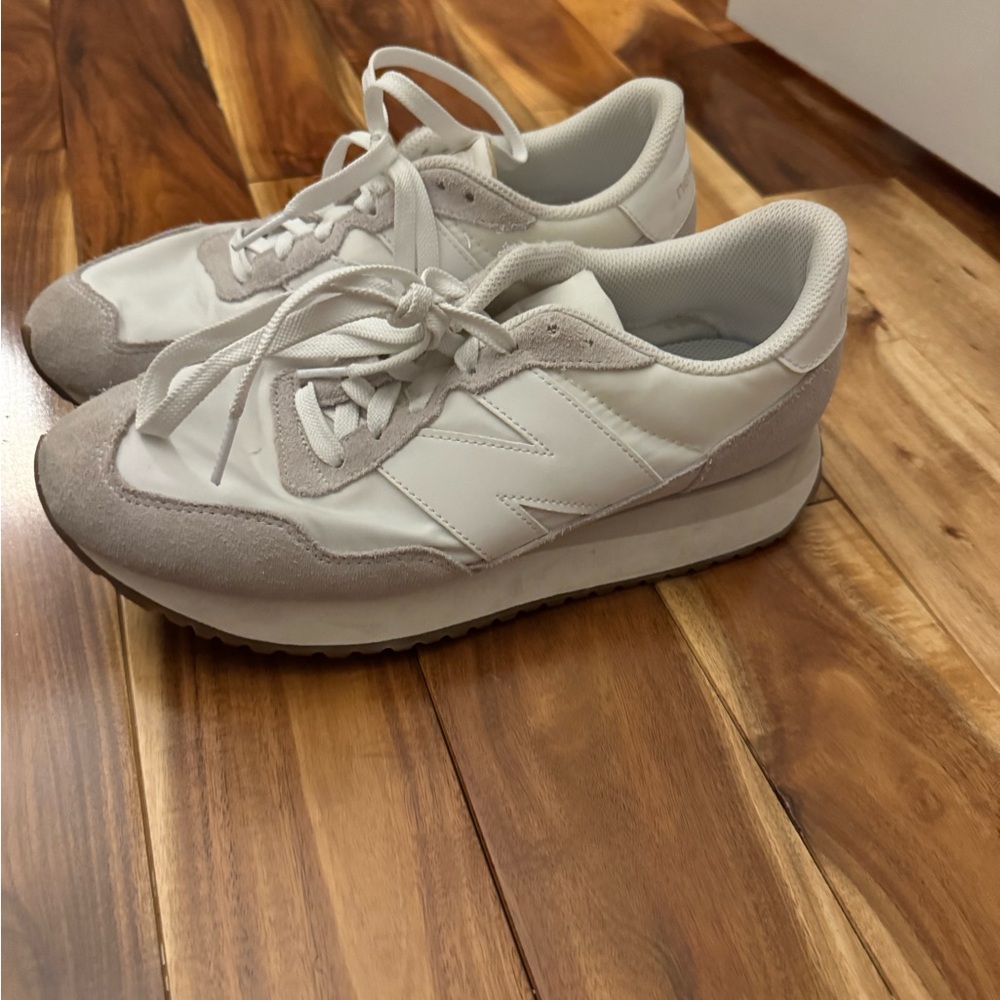 Women’s New Balance 237 Sneaker